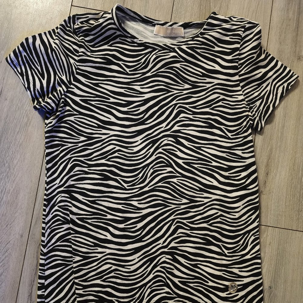 Black L Animal Print/Swirls Cap/Batwing Sleeve Blouse